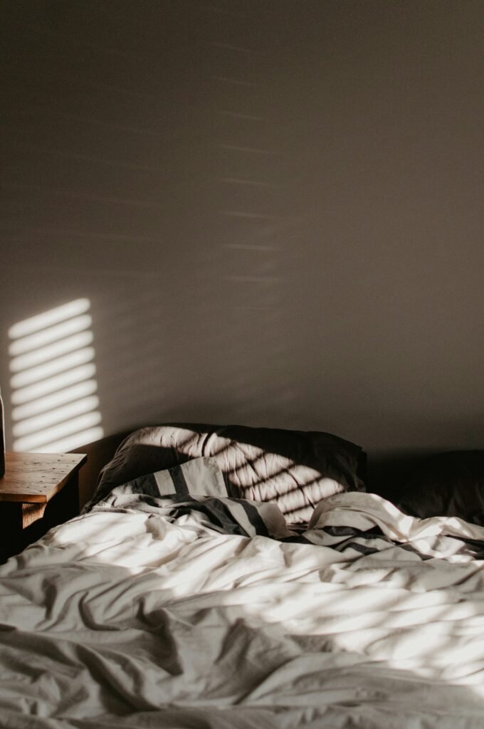 A simple evening wind-down setup for improving sleep quality and deep recovery