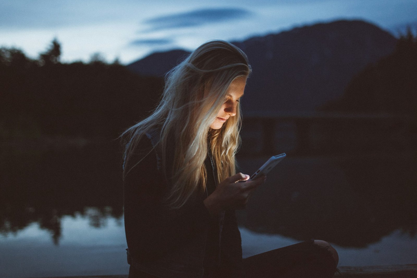 5 Daily Habits That Accelerate Cellular Aging Without You Knowing