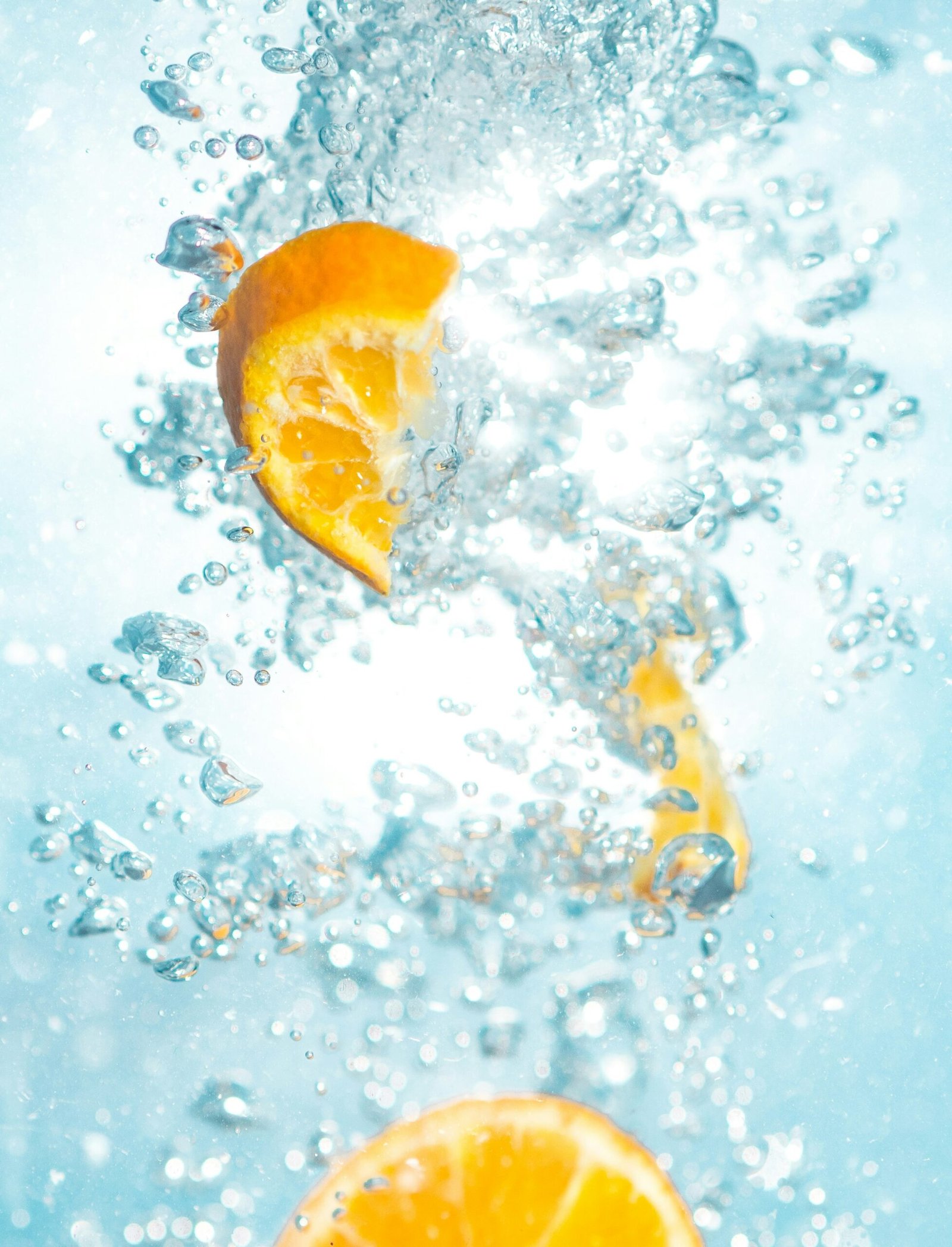 Managing an Extreme Heatwave: Hydration, Electrolytes, and Core Temperature Control in 2026